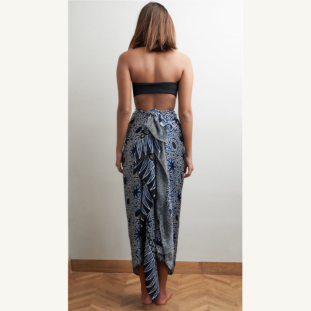 Batik Tulis Silk Sarong - 01 Indigo